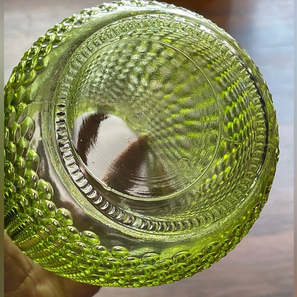 Green Vase - Picture 3 of 3